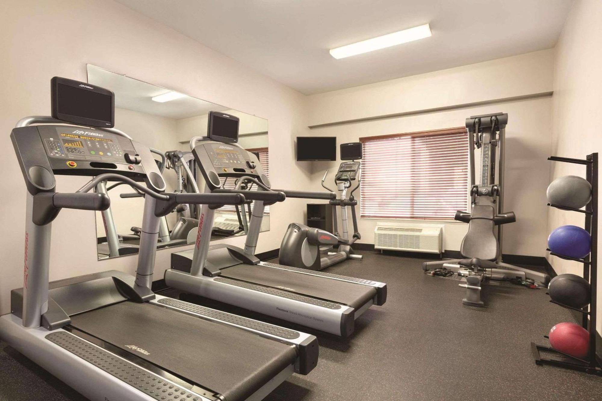 Country Inn & Suites By Radisson, Fresno North, Ca Ngoại thất bức ảnh